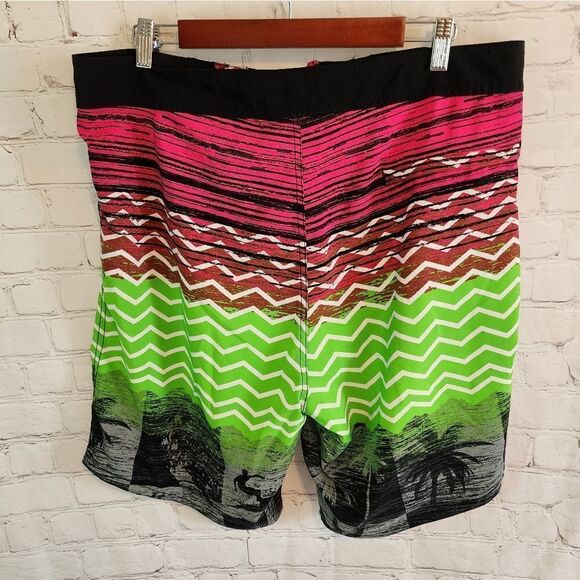 Men's Pacific Surf by Exist boardshorts, size XXL - Picture 2 of 3